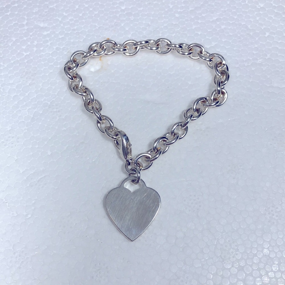HEART ♥️ SILVER ROLO BRACELET - Picture 2 of 3